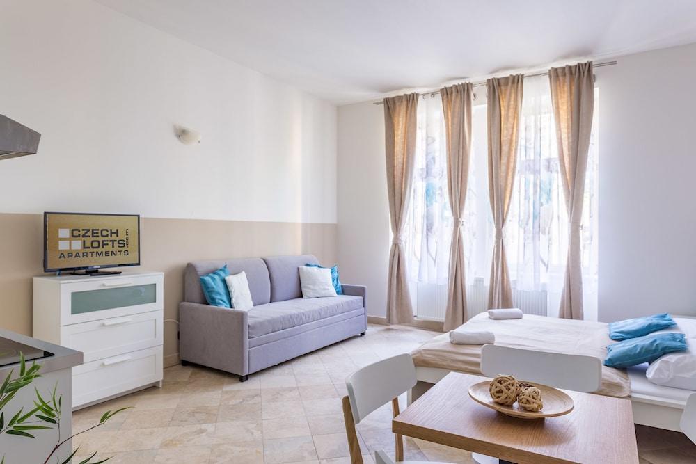 Hotell Legerova 33